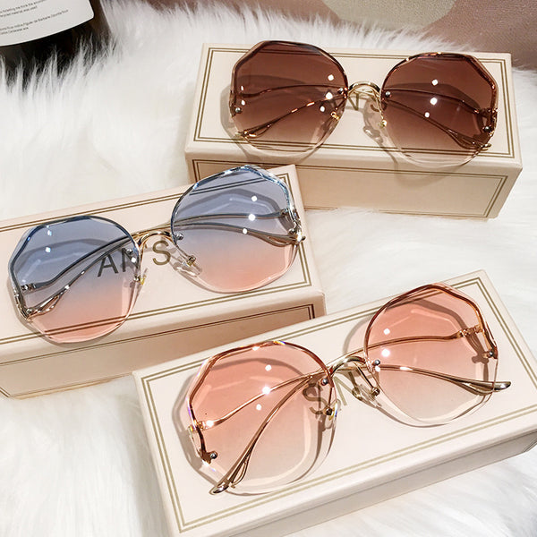 2022  Fashion Tea Gradient Sunglasses Women Ocean Water Cut Trimmed Lens Metal Curved Temples Sun Glasses Female UV400